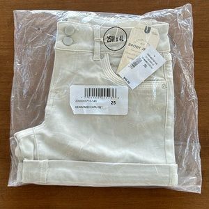 Brand New Brody Jean Cream Shorts 25